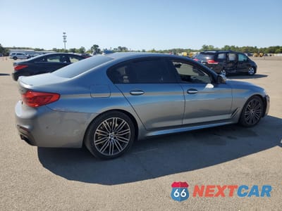 Trzecie zdjęcie samochodu z tyłu: 2018 BMW M550XI VIN:WBAJB9C53JB049870 - miniatura