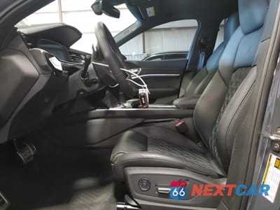 Zdjęcie 7 z 15 samochodu: 2024 AUDI SQ8 E-TRON PREMIUM PLUS VIN:WA14CBGE0RB057543 - miniatura