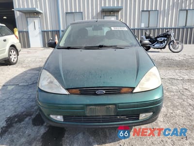 Piąte zdjęcie samochodu w środku: 2000 FORD FOCUS ZX3 VIN:3FAFP3139YR130151 - miniatura