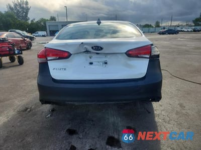 Zdjęcie 6 z 12 samochodu: 2018 KIA FORTE LX VIN:3KPFL4A78JE198923 - miniatura