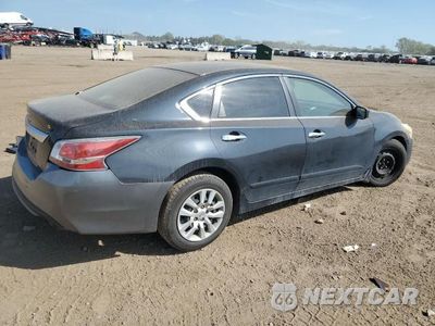 Trzecie zdjęcie samochodu z tyłu: 2015 NISSAN ALTIMA 2.5 VIN:1N4AL3AP9FN380076 - miniatura