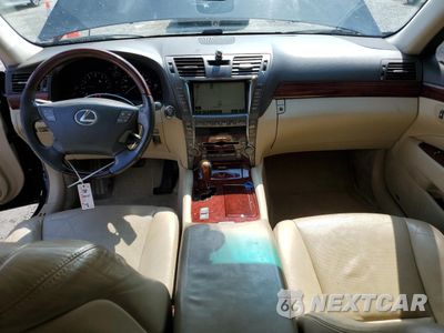 Zdjęcie 8 z 15 samochodu: 2008 LEXUS LS 460 VIN:JTHBL46F685062258 - miniatura