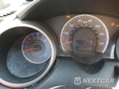 Zdjęcie 9 z 14 samochodu: 2010 HONDA FIT SPORT VIN:JHMGE8H4XAS011193 - miniatura