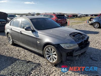 Czwarte zdjęcie samochodu z boku: 2011 BMW 328 I VIN:WBAPH7C59BE681494 - miniatura