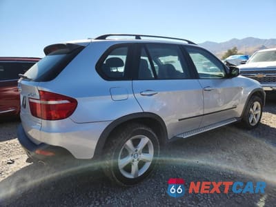 Trzecie zdjęcie samochodu z tyłu: 2009 BMW X5 XDRIVE30I VIN:5UXFE43599L261101 - miniatura