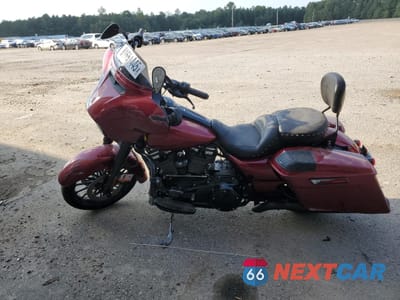Trzecie zdjęcie samochodu z tyłu: 2018 HARLEY-DAVIDSON FLHXS STREET GLIDE SPECIAL VIN:1HD1KRC14JB626713 - miniatura