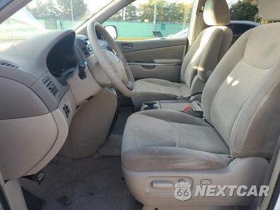 Zdjęcie 7 z 15 samochodu: 2010 TOYOTA SIENNA CE VIN:5TDKK4CC3AS309881 - miniatura