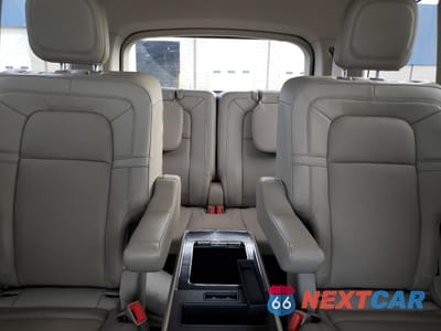 Zdjęcie 10 z 15 samochodu: 2023 LINCOLN AVIATOR RESERVE VIN:5LM5J7XC3PGL15123 - miniatura