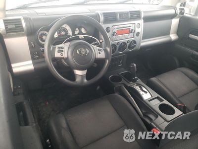 Zdjęcie 8 z 13 samochodu: 2011 TOYOTA FJ CRUISER VIN:JTEZU4BF7BK011536 - miniatura