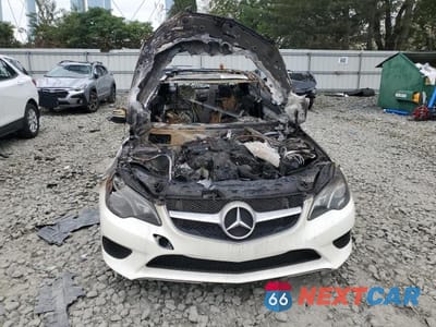 Piąte zdjęcie samochodu w środku: 2016 MERCEDES-BENZ E 400 VIN:WDDKJ6FB9GF316012 - miniatura