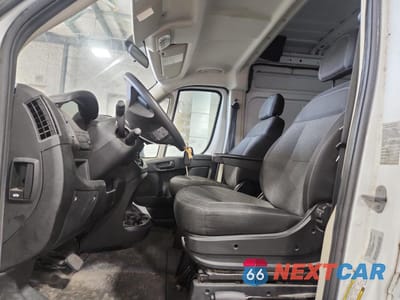 Zdjęcie 7 z 14 samochodu: 2016 RAM PROMASTER CARGO VAN VIN:3C6URVJGXGE122597 - miniatura