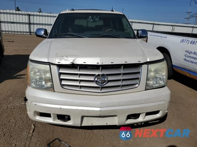 Piąte zdjęcie samochodu w środku: 2004 CADILLAC ESCALADE LUXURY VIN:1GYEK63NX4R109202 - miniatura