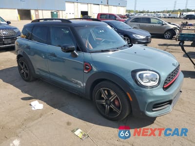 Czwarte zdjęcie samochodu z boku: 2022 MINI COOPER JCW COUNTRYMAN ALL4 VIN:WMZ33BS08N3N31885 - miniatura