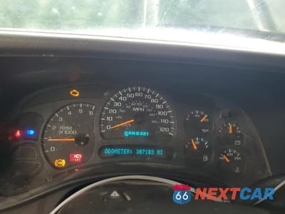 Zdjęcie 9 z 13 samochodu: 2003 CHEVROLET SUBURBAN K1500 VIN:1GNFK16Z13J114417 - miniatura