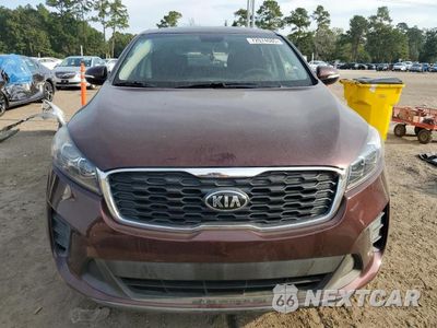 Piąte zdjęcie samochodu w środku: 2019 KIA SORENTO L VIN:5XYPG4A39KG476674 - miniatura