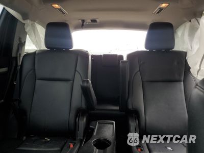 Zdjęcie 10 z 15 samochodu: 2019 TOYOTA HIGHLANDER SE VIN:5TDJZRFH3KS712417 - miniatura