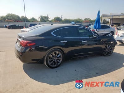 Trzecie zdjęcie samochodu z tyłu: 2016 INFINITI Q70 3.7 VIN:JN1BY1AP4GM221044 - miniatura