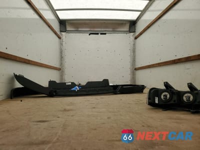 Zdjęcie 17 z 24 samochodu: 2021 GMC SAVANA CUT - BOX TRUCK VIN:7GZ37TC77MN004822 - miniatura