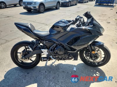 2025 KAWASAKI EX650 R ML5EXER11SDAF6513 - główne zdjęcie licytacji z USA - miniatura