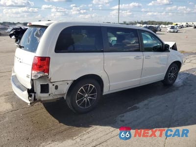 Trzecie zdjęcie samochodu z tyłu: 2019 DODGE GRAND CARAVAN GT VIN:2C4RDGEG7KR631007 - miniatura