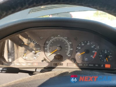 Zdjęcie 9 z 12 samochodu: 1999 MERCEDES-BENZ S 500 VIN:WDBGA51G1XA409910 - miniatura