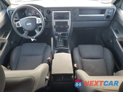 Zdjęcie 8 z 15 samochodu: 2008 JEEP COMMANDER SPORT VIN:1J8HH48K38C242809 - miniatura