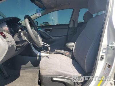 Zdjęcie 7 z 12 samochodu: 2015 HYUNDAI ELANTRA SE VIN:5NPDH4AEXFH561166 - miniatura