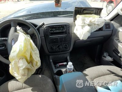 Zdjęcie 8 z 13 samochodu: 2004 FORD EXPLORER XLS VIN:1FMZU62E54ZB45801 - miniatura