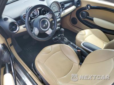 Zdjęcie 8 z 12 samochodu: 2010 MINI COOPER VIN:WMWMR3C51ATU98674 - miniatura