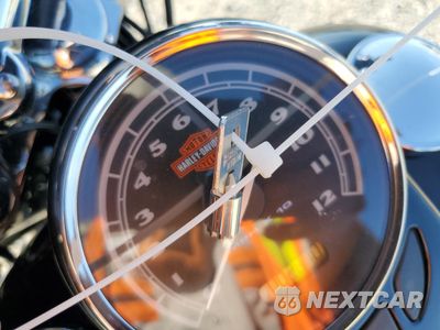 Zdjęcie 8 z 9 samochodu: 2015 HARLEY-DAVIDSON FLS SOFTAIL SLIM VIN:1HD1JRV15FB037418 - miniatura