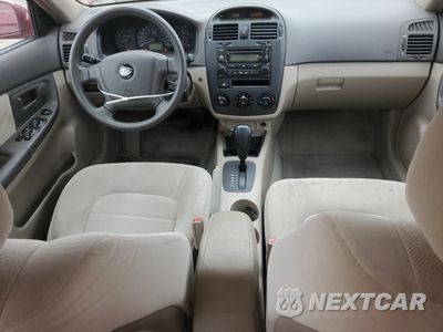 Zdjęcie 8 z 14 samochodu: 2005 KIA SPECTRA LX VIN:KNAFE121555134114 - miniatura