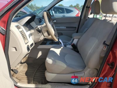 Zdjęcie 7 z 12 samochodu: 2008 MERCURY MARINER VIN:4M2CU81198KJ36077 - miniatura