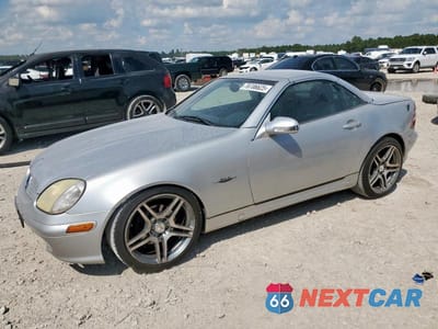 2004 MERCEDES-BENZ SLK 230 KOMPRESSOR WDBKK49FX4F299094 - główne zdjęcie licytacji z USA - miniatura