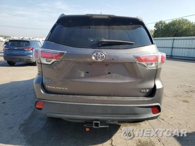 Zdjęcie 6 z 14 samochodu: 2015 TOYOTA HIGHLANDER XLE VIN:5TDKKRFHXFS054593 - miniatura