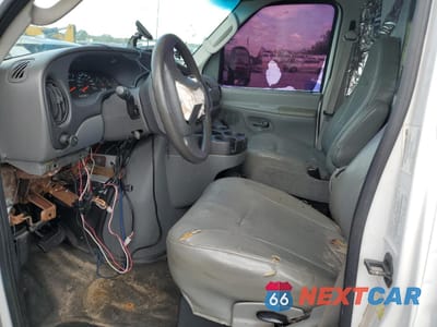 Zdjęcie 7 z 13 samochodu: 2008 FORD ECONOLINE E250 VAN VIN:1FTNE24W58DB12122 - miniatura