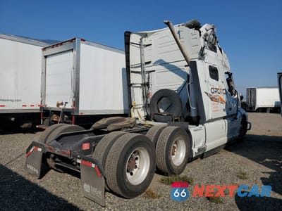 Czwarte zdjęcie samochodu z boku: 2024 VOLVO VNL SEMI TRUCK VIN:4V4NC9EH3RN620832 - miniatura