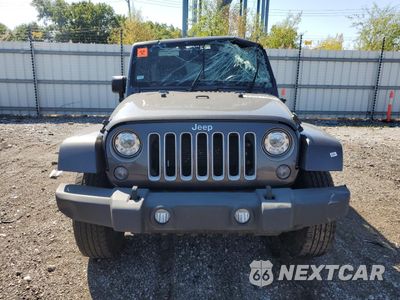 Piąte zdjęcie samochodu w środku: 2017 JEEP WRANGLER UNLIMITED SAHARA VIN:1C4BJWEG2HL751707 - miniatura