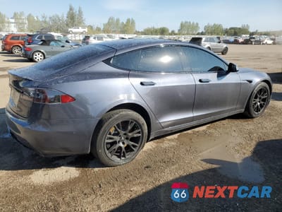 Trzecie zdjęcie samochodu z tyłu: 2022 TESLA MODEL S VIN:5YJSA1E50NF470151 - miniatura