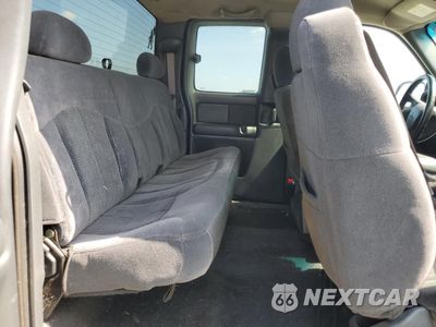 Zdjęcie 10 z 12 samochodu: 2002 CHEVROLET SILVERADO C1500 VIN:2GCEC19T221254039 - miniatura