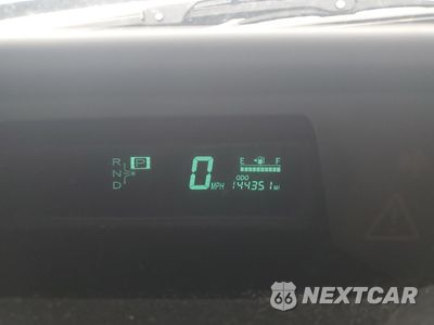 Zdjęcie 9 z 12 samochodu: 2006 TOYOTA PRIUS VIN:JTDKB20U167059902 - miniatura