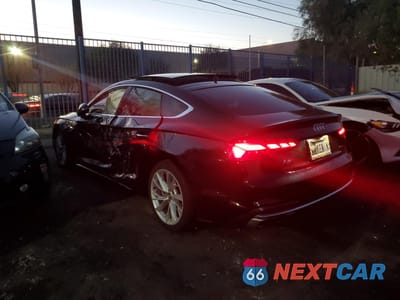 Drugie zdjęcie samochodu z przodu: 2020 AUDI A5 PREMIUM PLUS VIN:WAUCNCF55LA017987 - miniatura