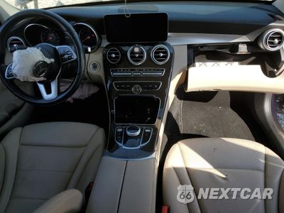 Zdjęcie 8 z 13 samochodu: 2019 MERCEDES-BENZ C 300 VIN:55SWF8DB4KU294539 - miniatura