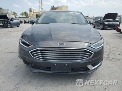 Piąte zdjęcie samochodu w środku: 2018 FORD FUSION SE VIN:3FA6P0HD3JR109718 - miniatura