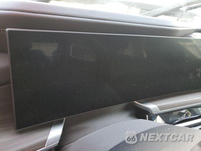 Zdjęcie 9 z 13 samochodu: 2023 BMW 740 I VIN:WBA23EH0XPCM87683 - miniatura
