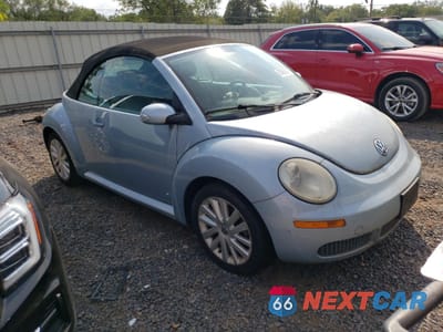 Czwarte zdjęcie samochodu z boku: 2009 VOLKSWAGEN NEW BEETLE S VIN:3VWRF31Y79M403881 - miniatura