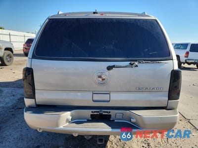 Zdjęcie 6 z 13 samochodu: 2004 CADI ESCALADE VIN:1GYEC63T14R210561 - miniatura