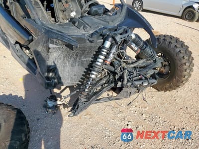 Zdjęcie 9 z 11 samochodu: 2025 CAN-AM MAVERICK X3 MAX X RS TURBO RR VIN:3JBVNAV45SE000484 - miniatura