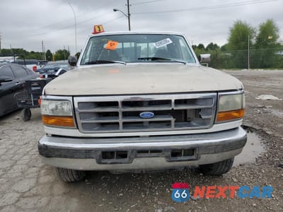 Piąte zdjęcie samochodu w środku: 1996 FORD F250 VIN:1FTHX25F5TEA00574 - miniatura