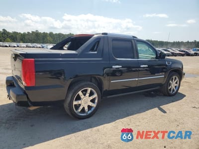 Trzecie zdjęcie samochodu z tyłu: 2010 CADILLAC ESCALADE EXT PREMIUM VIN:3GYVKNEF1AG245049 - miniatura