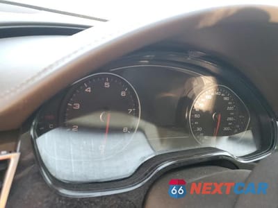 Zdjęcie 9 z 12 samochodu: 2016 AUDI A8 QUATTRO VIN:WAUJ4AFD1GN021961 - miniatura